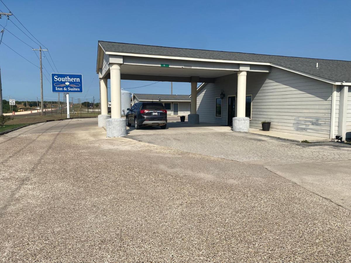 Southern Inns And Suites Now Offering Rv Spaces For Rent Yorktown Exterior photo
